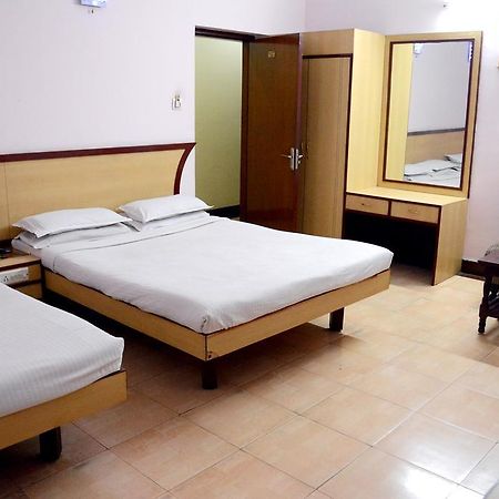 Motel Madhuban Dzsamsedpur Kültér fotó