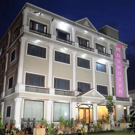 Motel Madhuban Dzsamsedpur Kültér fotó