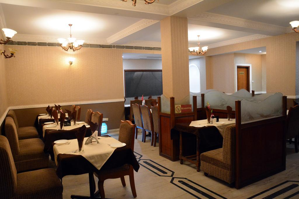 Motel Madhuban Dzsamsedpur Kültér fotó